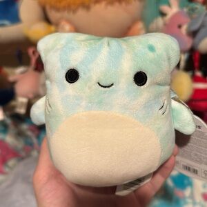 Rheys the hammerhead shark squishmallow NWT
